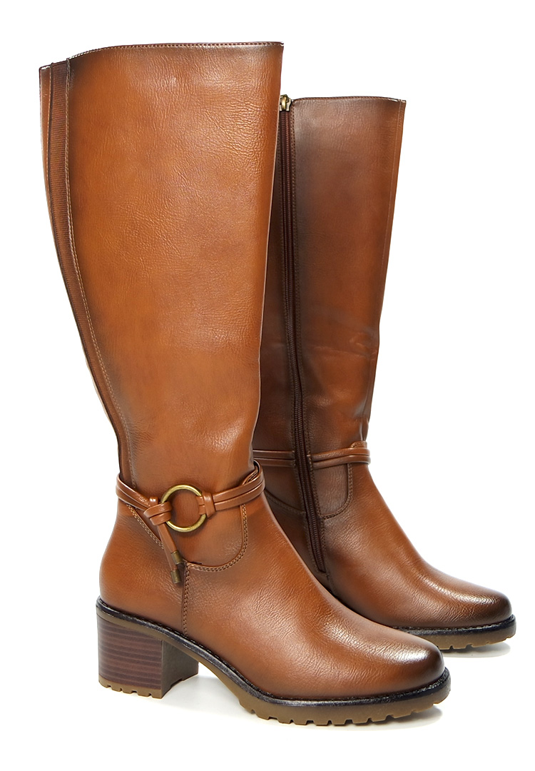 długie brązowe kozaki na obcasie