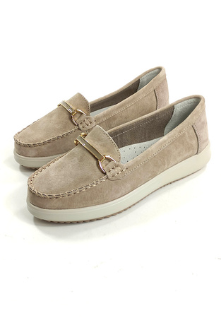 Damskie lekkie beżowe mokasyny ze skóry naturalnej