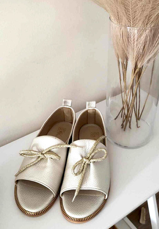 Damskie perłowe niskie sandały saszki