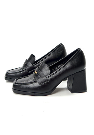 Damskie czarne półbuty kwadratowe na słupku 12710 Potocki