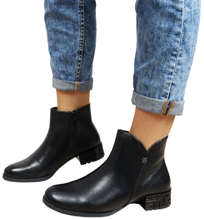 DAMSKIE CZARNE BOTKI NA KLOCKU