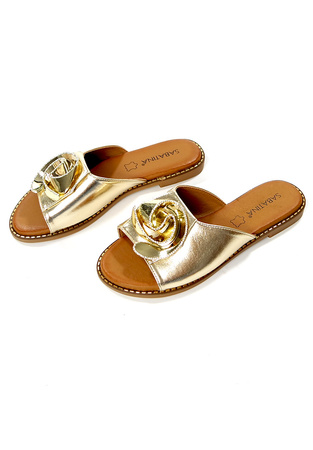 Damskie złote klapki płaskie z różą Sabatina