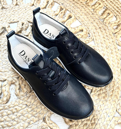 Damskie czarne bardzo lekkie sportowe obuwie ze skóry PREMIUM