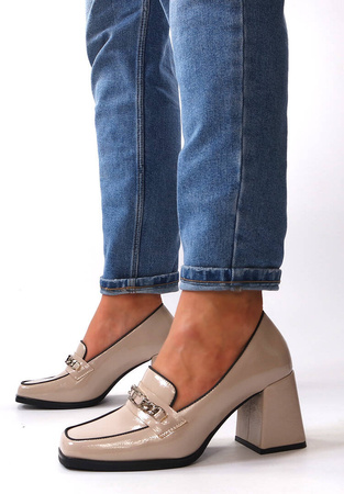 Damskie beżowe lakierowane półbuty wysoki słupek Potocki