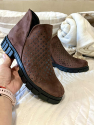 Damskie krótkie botki czekoladowy brąz na suwak