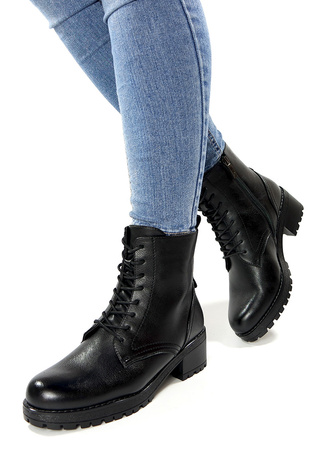 Damskie czarne botki na grubym klocku 12674 Potocki