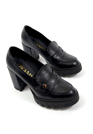 Damskie czarne półbuty wysoki słupek