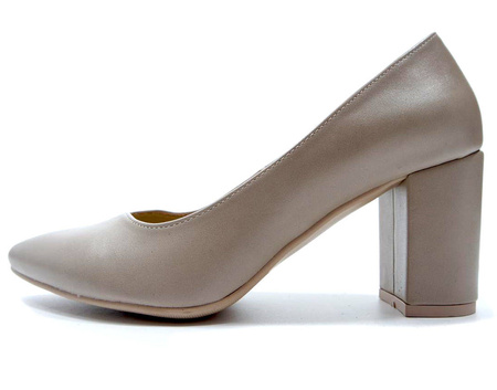 Damskie beżowe półbuty słupek