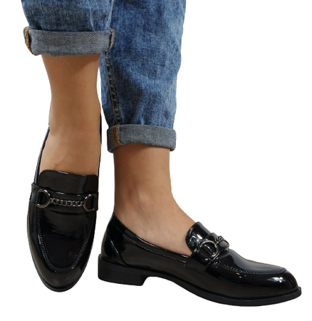 Damskie czarne półbuty z łańcuchem