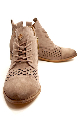 Damskie khaki ażurowe botki wiosenne Potocki