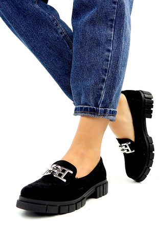 Damskie czarne półbuty klocek