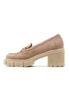 Damskie jasnobeżowe zamszowe półbuty słupek