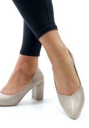 Damskie beżowe półbuty słupek