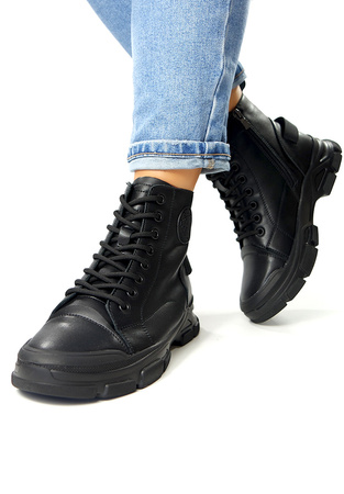 Damskie czarne botki trapery ze skóry naturalnej gumowa podeszwa