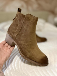 Damskie brązowe zamszowe krótkie botki kowbojki na obcasie 12737 Potocki