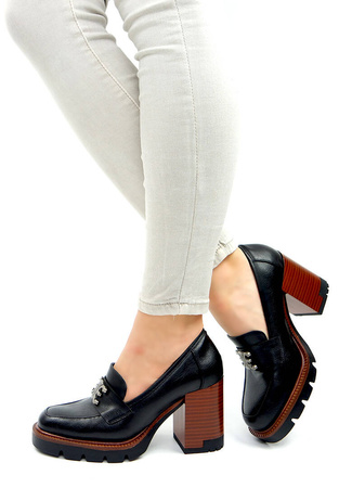 Damskie czarne półbuty wysoki słupek Potocki