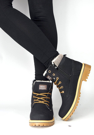 Damskie czarne trapery ocieplane Potocki