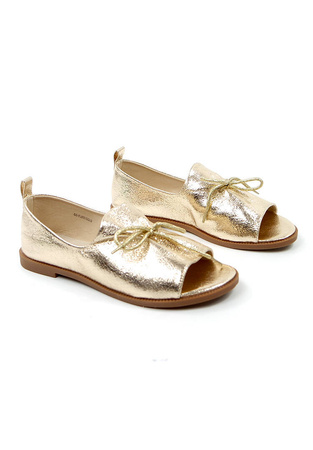 Damskie złote płaskie zabudowane sandały saszki