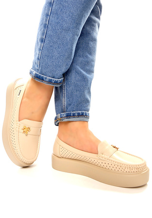 Damskie bardzo lekkie beżowe półbuty czółenka na koturnie platformie