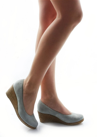 DAMSKIE SIWE PÓŁBUTY NA KOTURNIE