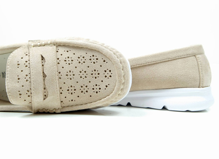 Damskie beżowe mokasyny