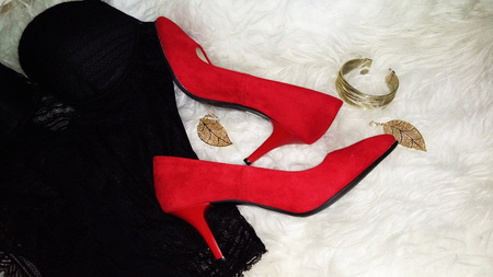 DAMSKIE CZERWONE CZÓŁENKA 7 CM