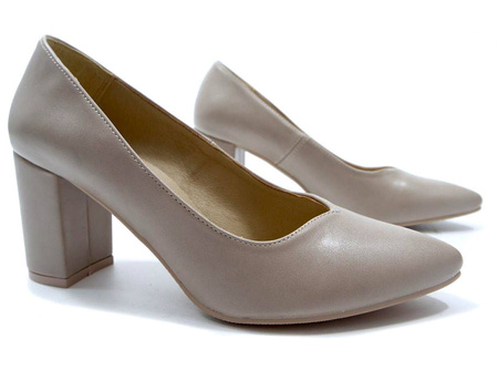 Damskie beżowe półbuty słupek