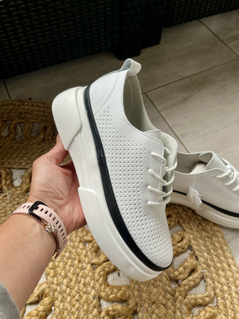 Damskie białe bardzo lekkie sportowe obuwie ze skóry PREMIUM