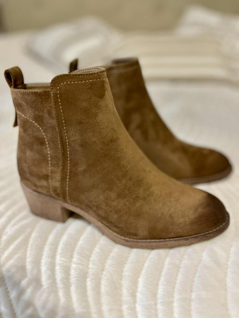 Damskie brązowe zamszowe krótkie botki kowbojki na obcasie 12737 Potocki