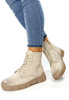 Damskie beżowe botki trapery na koturnie Potocki