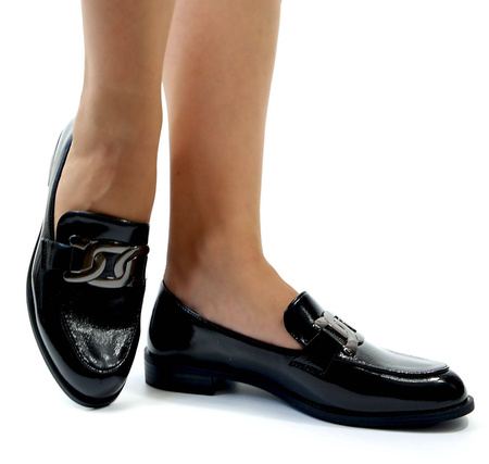 Damskie czarne baleriny z łańcuchem