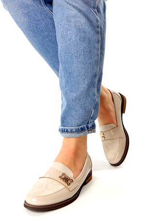 Damskie beżowe lakierowane mokasyny półbuty na klocku Potocki