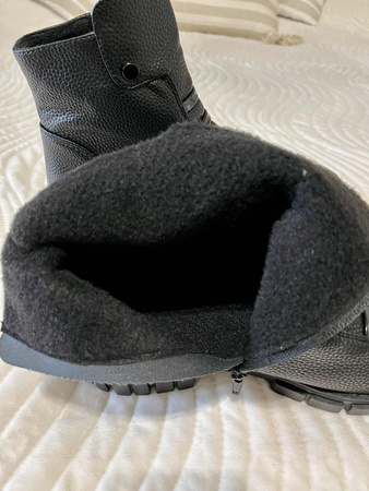 Damskie czarne botki oficerki zapinane na zamek ocieplane