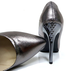 Damskie grafitowe szpilki 3d