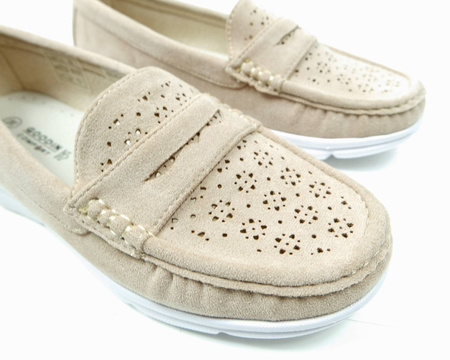 Damskie beżowe mokasyny