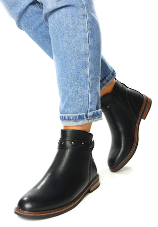 Damskie czarne krótkie botki na niskim spodzie zapinane na zamek