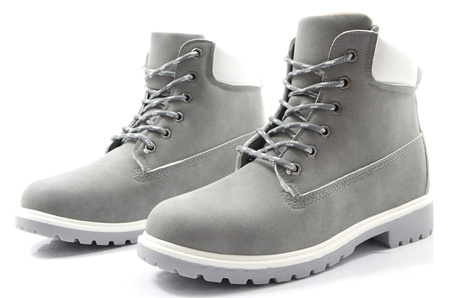 DAMSKIE SIWE TRAPERKI