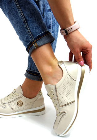 Damskie beżowe skórzane obuwie sportowe koturn