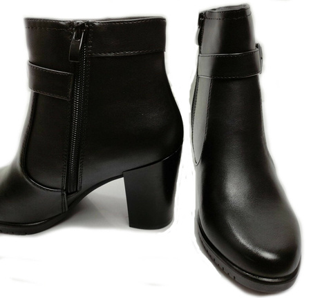 DAMSKIE CZARNE BOTKI NA OBCASIE